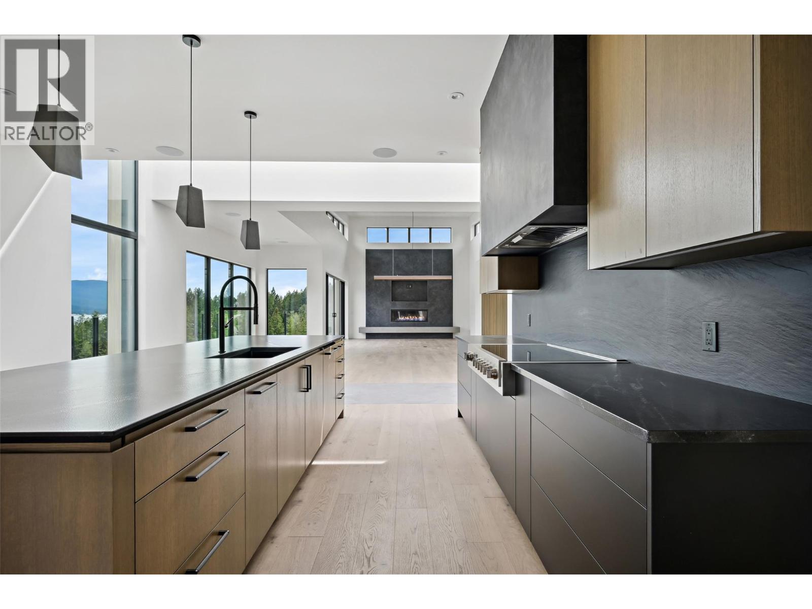 6200 Columbia Lake Road Unit# 4, Columbia Lake, British Columbia  V0B 1L2 - Photo 21 - 10347803