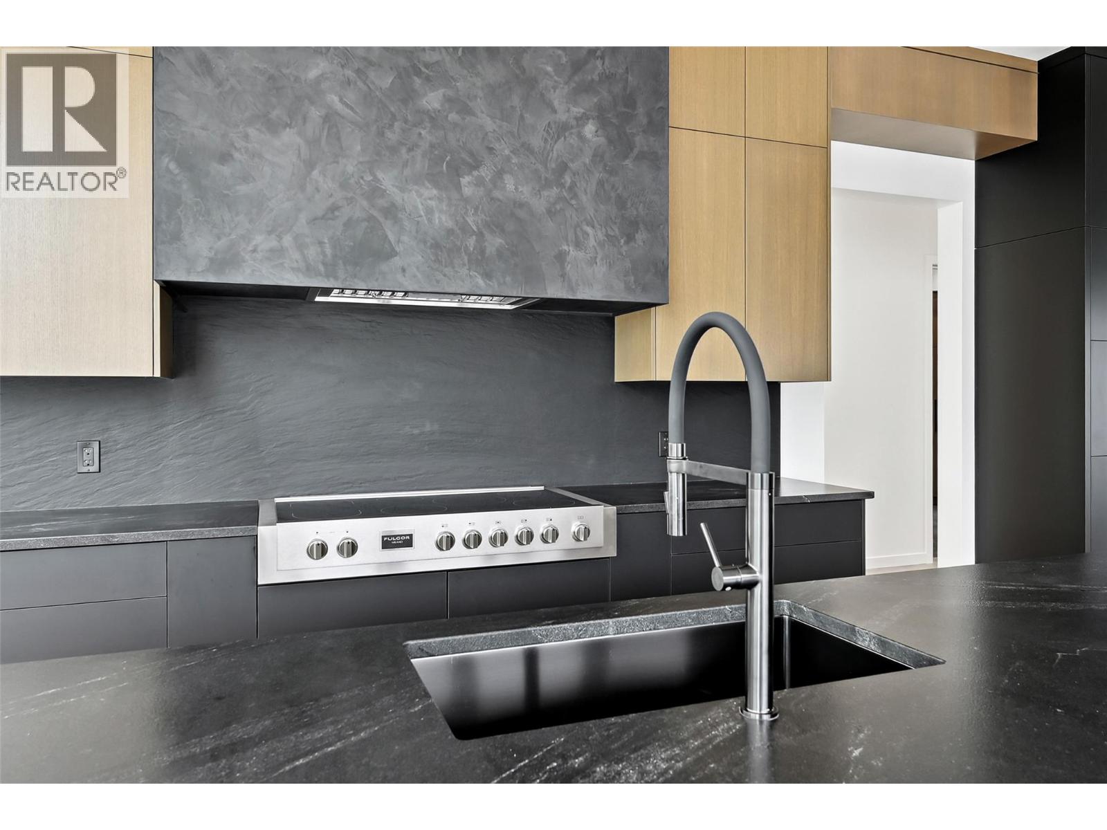 6200 Columbia Lake Road Unit# 4, Columbia Lake, British Columbia  V0B 1L2 - Photo 27 - 10347803