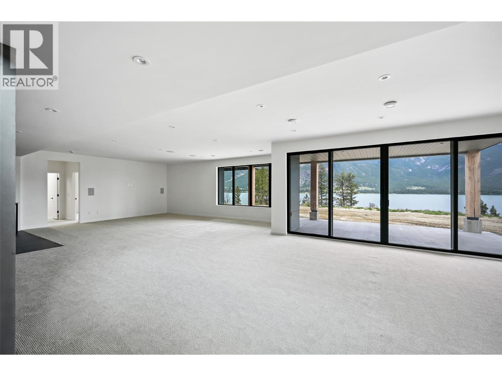 6200 Columbia Lake Road Unit# 4, Columbia Lake, British Columbia  V0B 1L2 - Photo 57 - 10347803