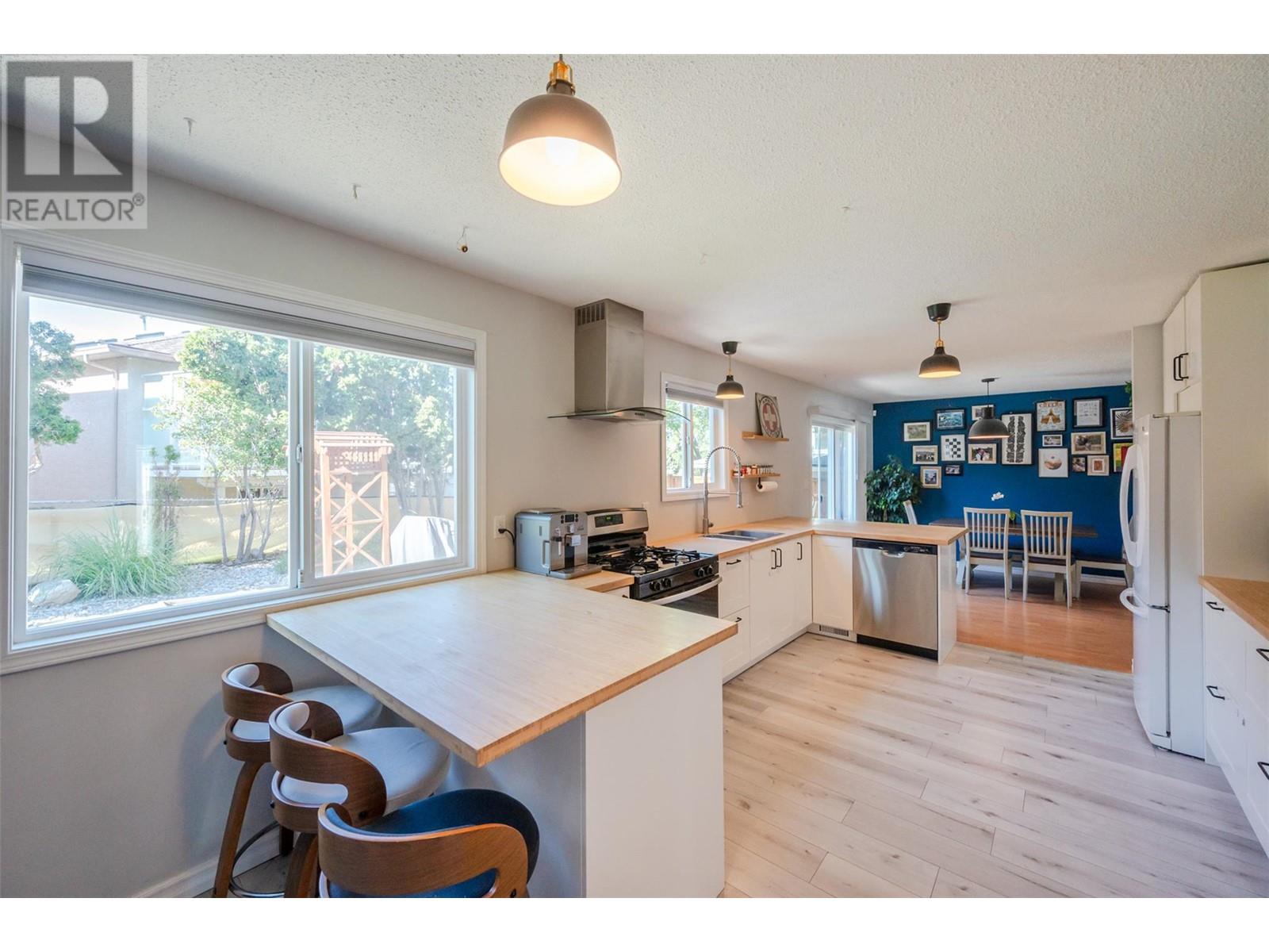 1626 Carmi Avenue, Penticton, British Columbia  V2A 6M8 - Photo 12 - 10348310