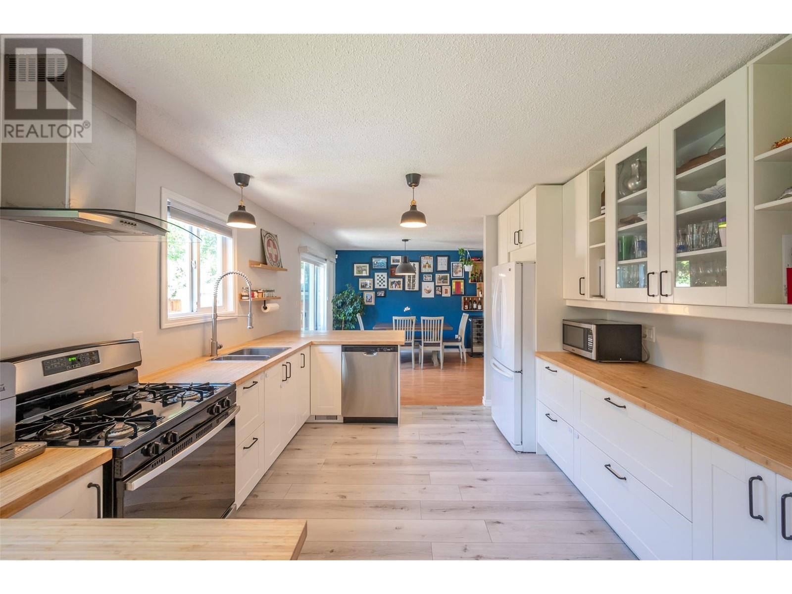 1626 Carmi Avenue, Penticton, British Columbia  V2A 6M8 - Photo 14 - 10348310