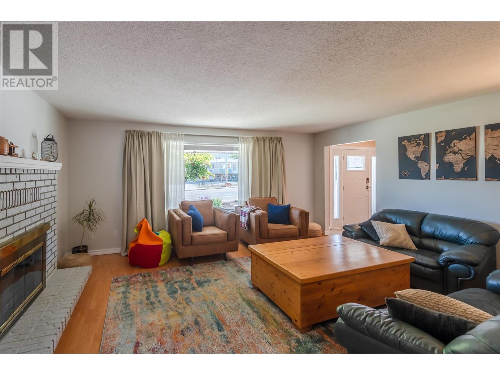 1626 Carmi Avenue, Penticton, British Columbia  V2A 6M8 - Photo 4 - 10348310