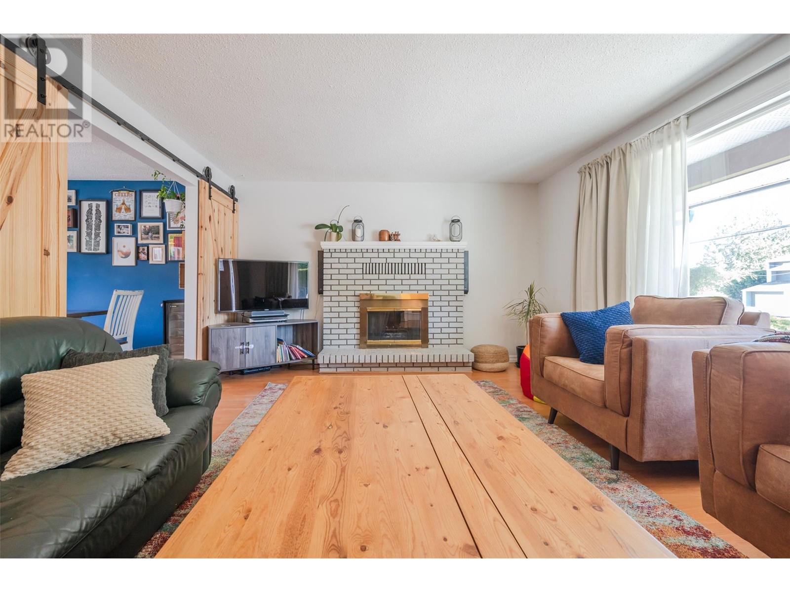 1626 Carmi Avenue, Penticton, British Columbia  V2A 6M8 - Photo 7 - 10348310