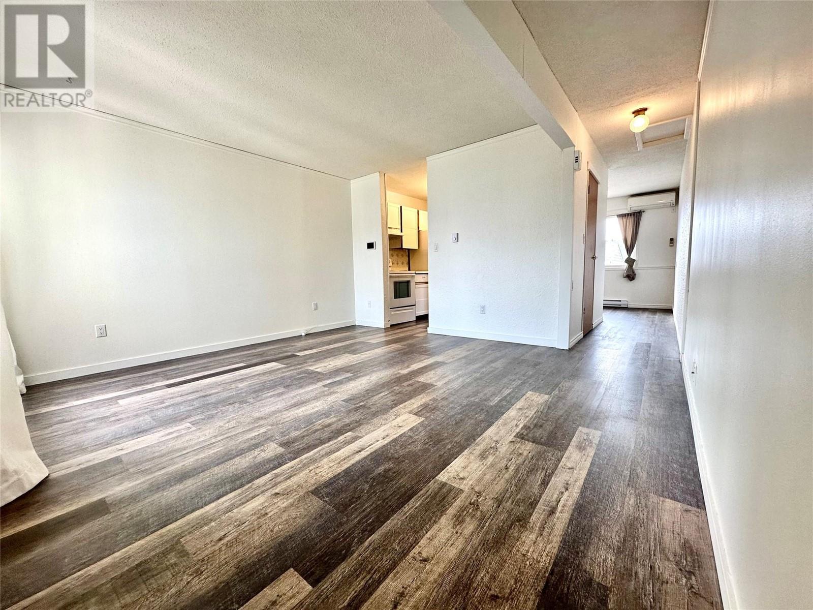 798 Eckhardt Avenue W, Penticton, British Columbia  V2A 2B7 - Photo 12 - 10346896