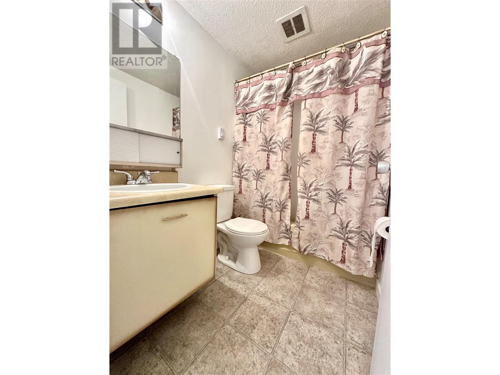 798 Eckhardt Avenue W, Penticton, British Columbia  V2A 2B7 - Photo 18 - 10346896