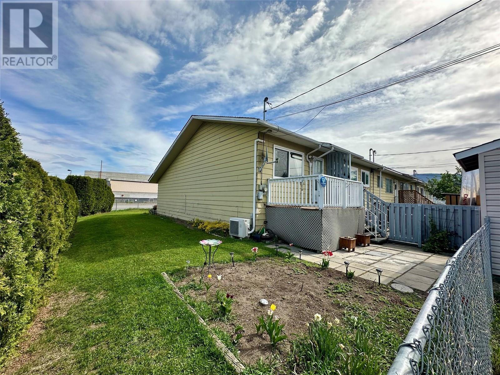 798 Eckhardt Avenue W, Penticton, British Columbia  V2A 2B7 - Photo 2 - 10346896