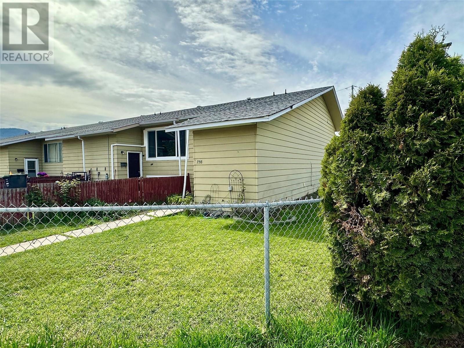 798 Eckhardt Avenue W, Penticton, British Columbia  V2A 2B7 - Photo 33 - 10346896