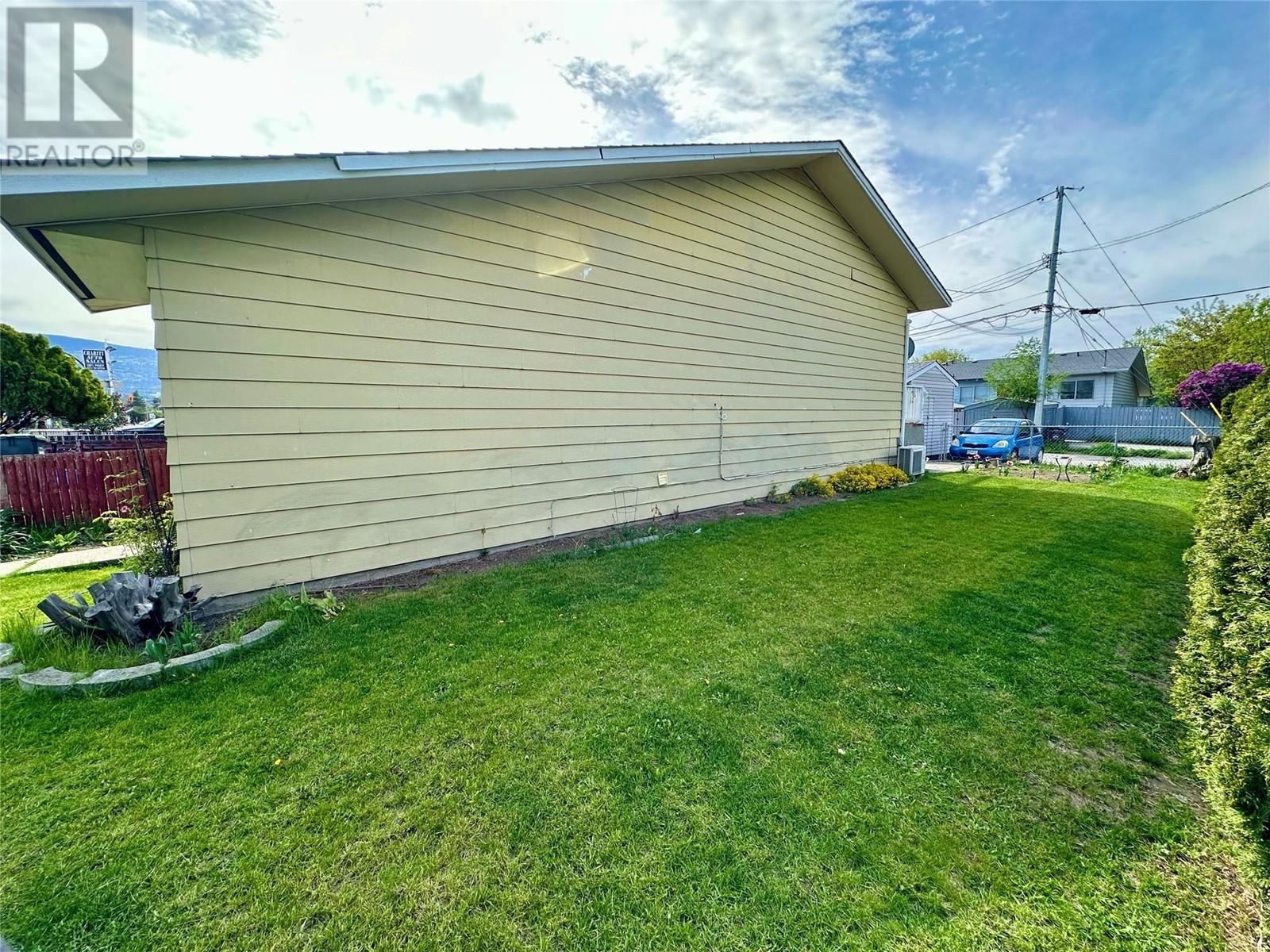 798 Eckhardt Avenue W, Penticton, British Columbia  V2A 2B7 - Photo 34 - 10346896