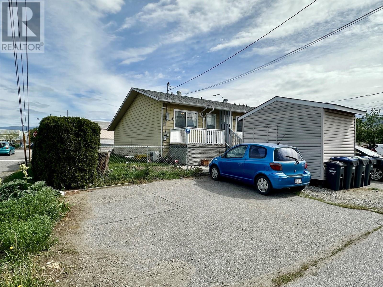 798 Eckhardt Avenue W, Penticton, British Columbia  V2A 2B7 - Photo 4 - 10346896