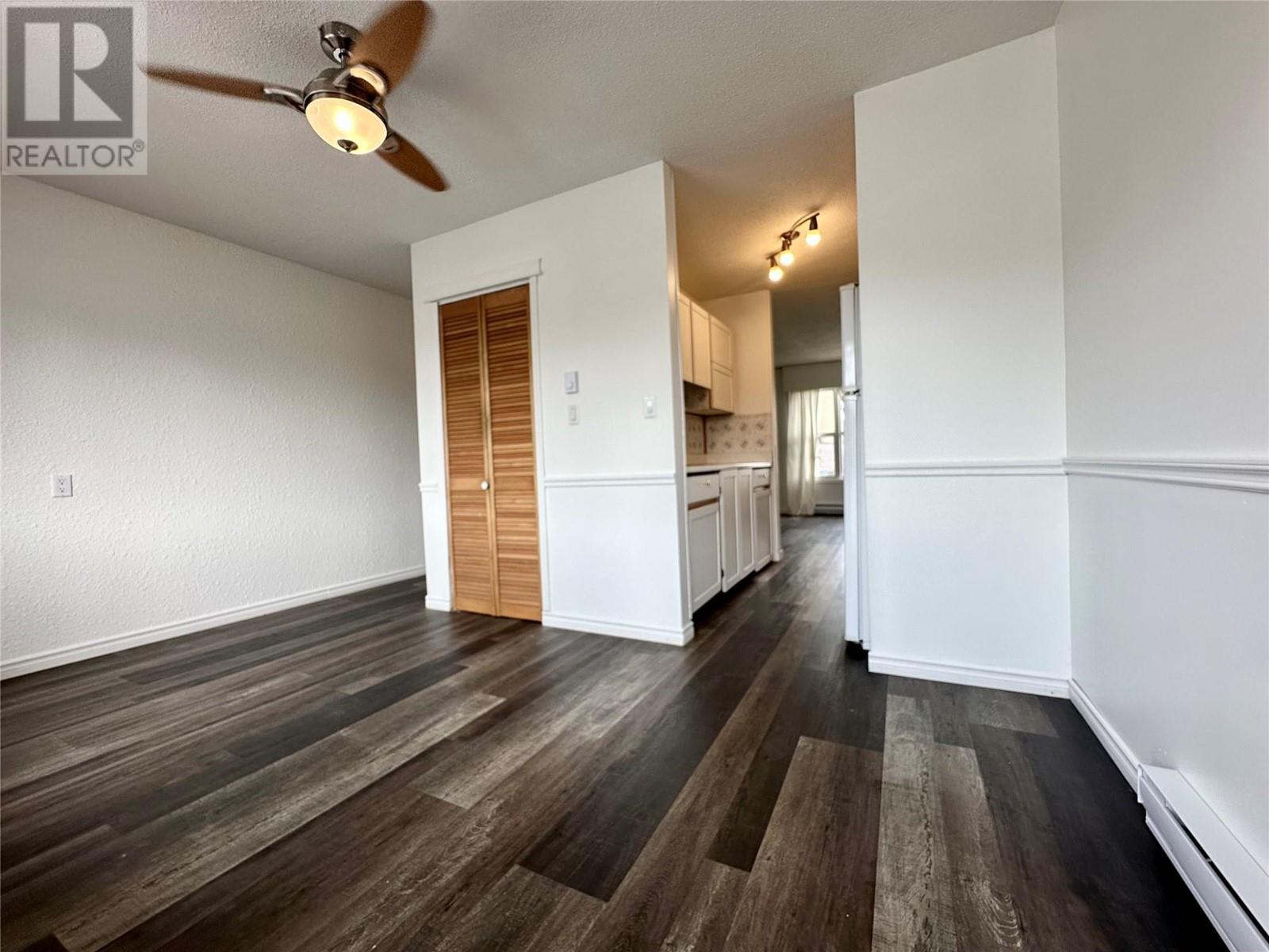 798 Eckhardt Avenue W, Penticton, British Columbia  V2A 2B7 - Photo 5 - 10346896