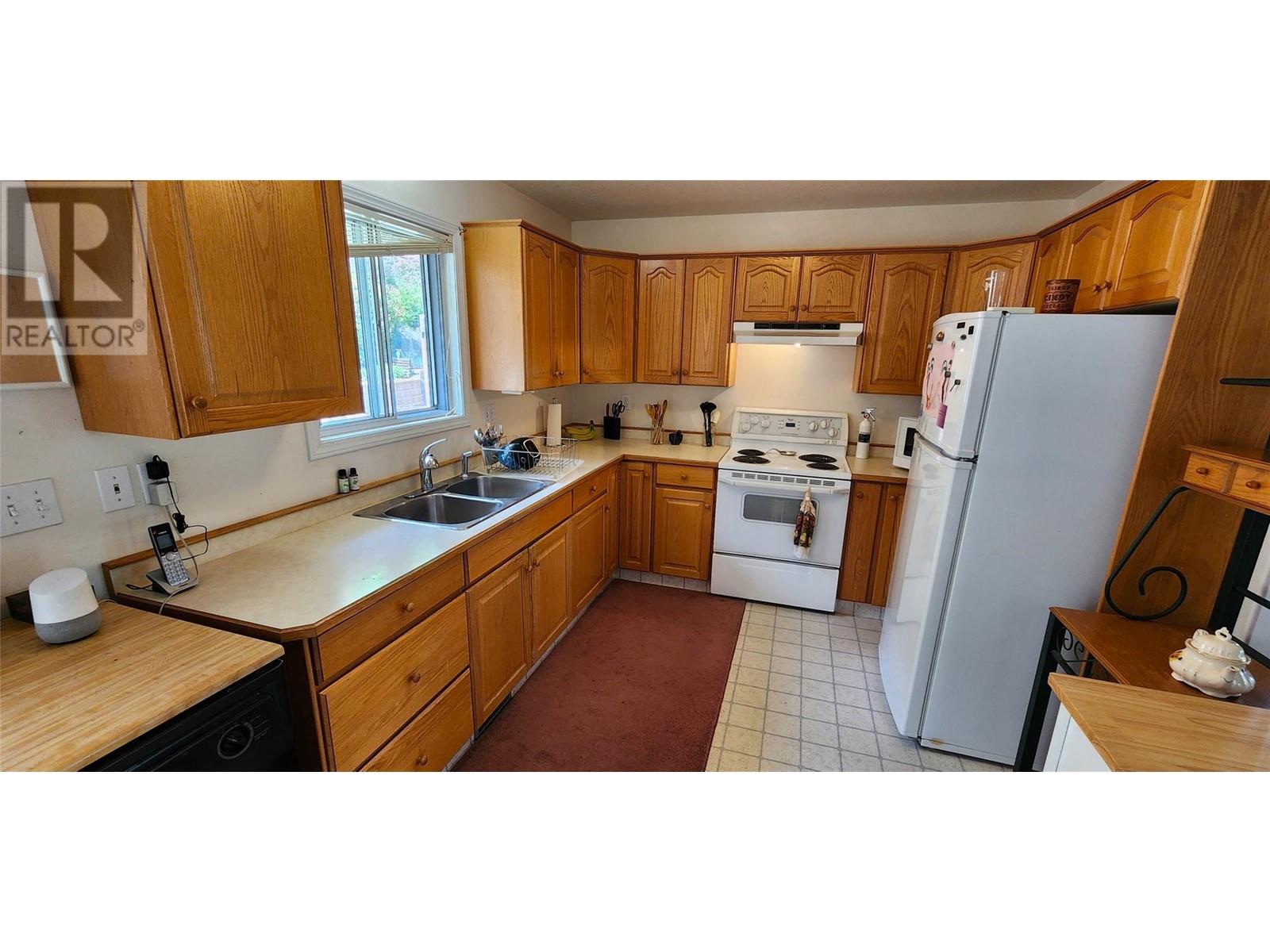 860 Eveningstar Crescent, Oliver, British Columbia  V0H 1T0 - Photo 6 - 10346677