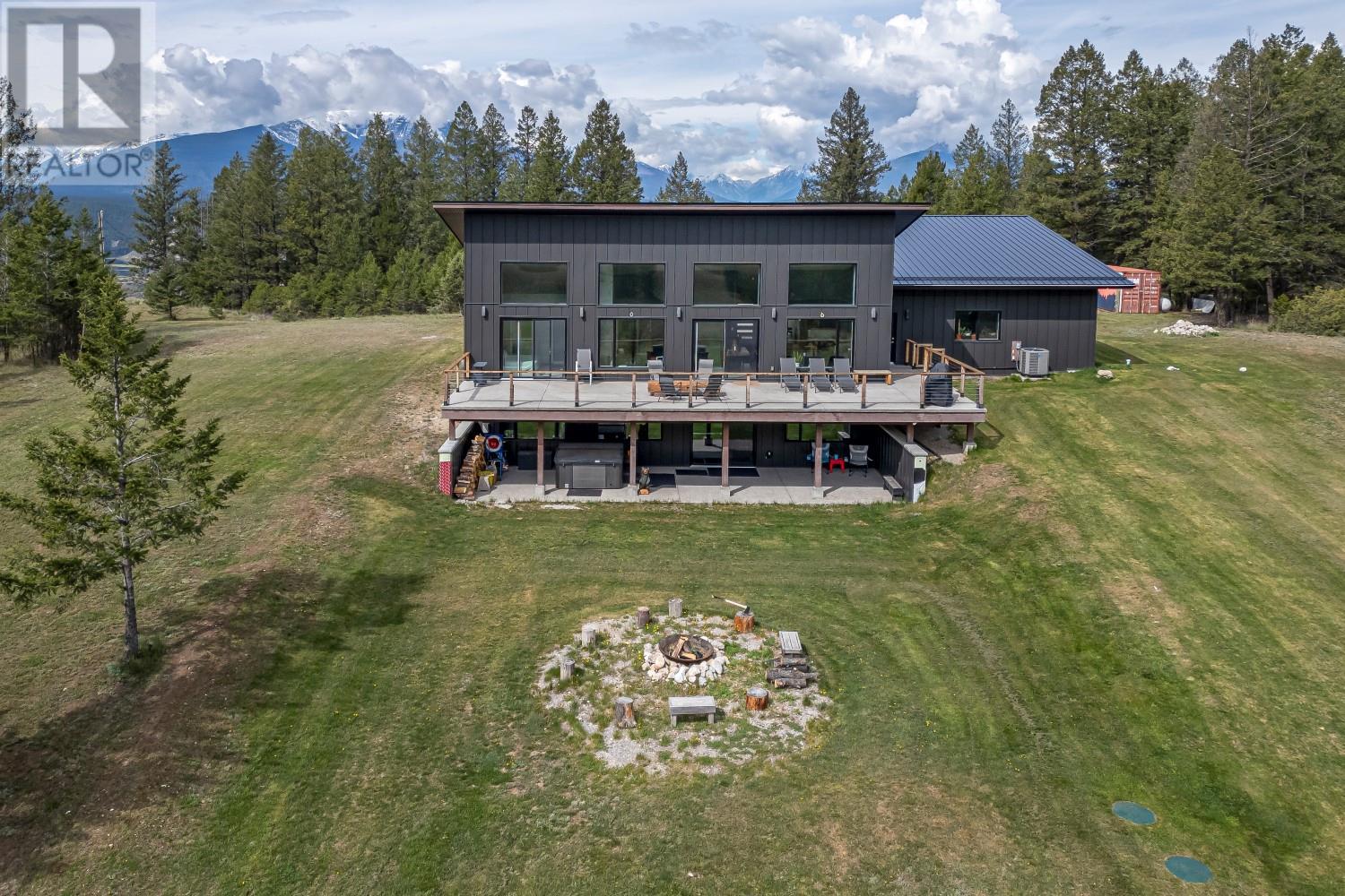 5067 Armstrong Road, Invermere, British Columbia  V0A 1K2 - Photo 2 - 10348128