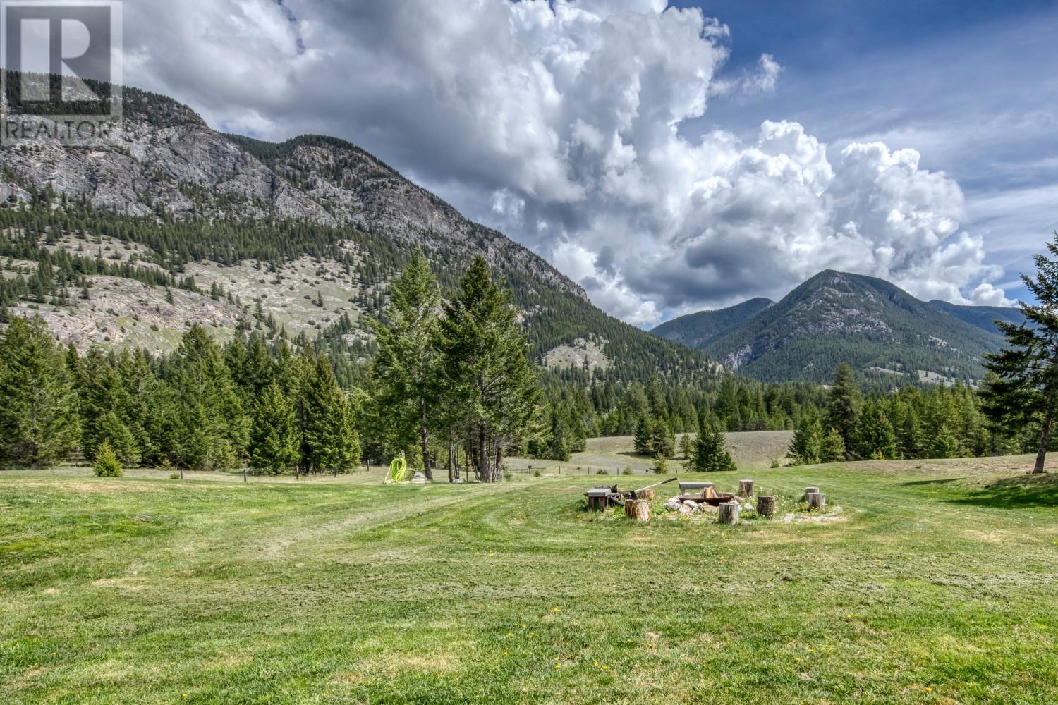 5067 Armstrong Road, Invermere, British Columbia  V0A 1K2 - Photo 36 - 10348128