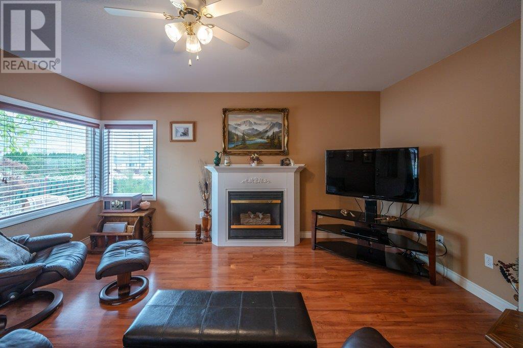 703 Similkameen Avenue, Oliver, British Columbia  V0H 1T6 - Photo 10 - 10348177