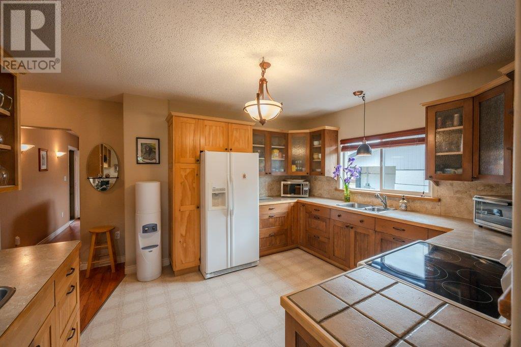 703 Similkameen Avenue, Oliver, British Columbia  V0H 1T6 - Photo 15 - 10348177