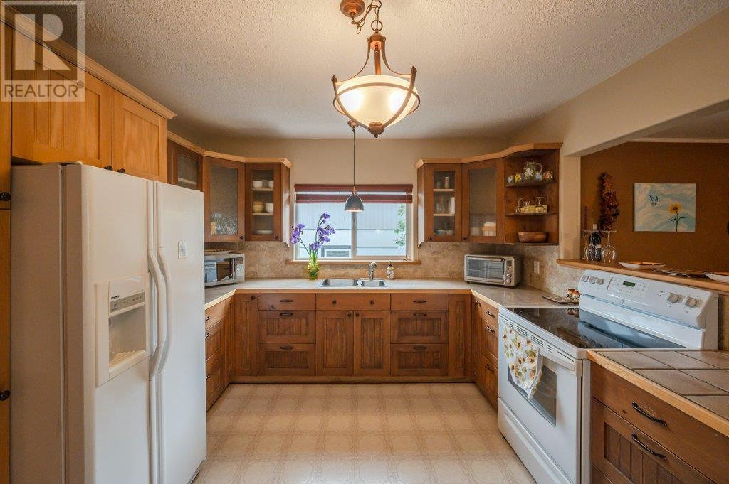703 Similkameen Avenue, Oliver, British Columbia  V0H 1T6 - Photo 18 - 10348177