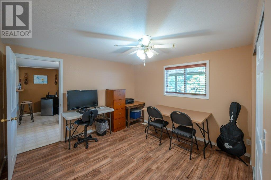 703 Similkameen Avenue, Oliver, British Columbia  V0H 1T6 - Photo 30 - 10348177