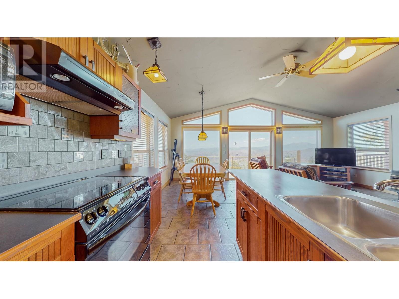 284 Long Joe Road, Osoyoos, British Columbia  V0H 1V6 - Photo 19 - 10348244