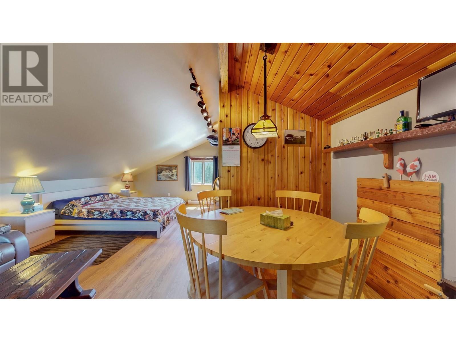 284 Long Joe Road, Osoyoos, British Columbia  V0H 1V6 - Photo 23 - 10348244