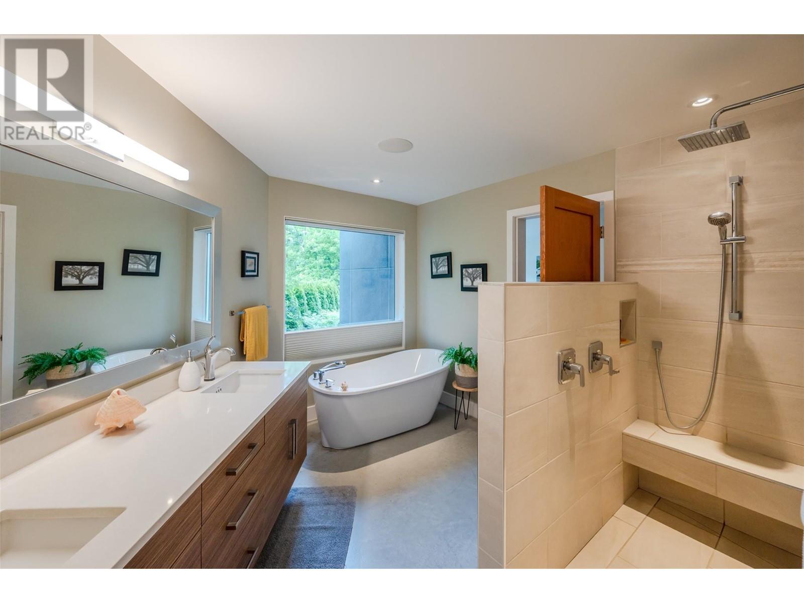 252 Sundial Road, Oliver, British Columbia  V0H 1T2 - Photo 38 - 10347811