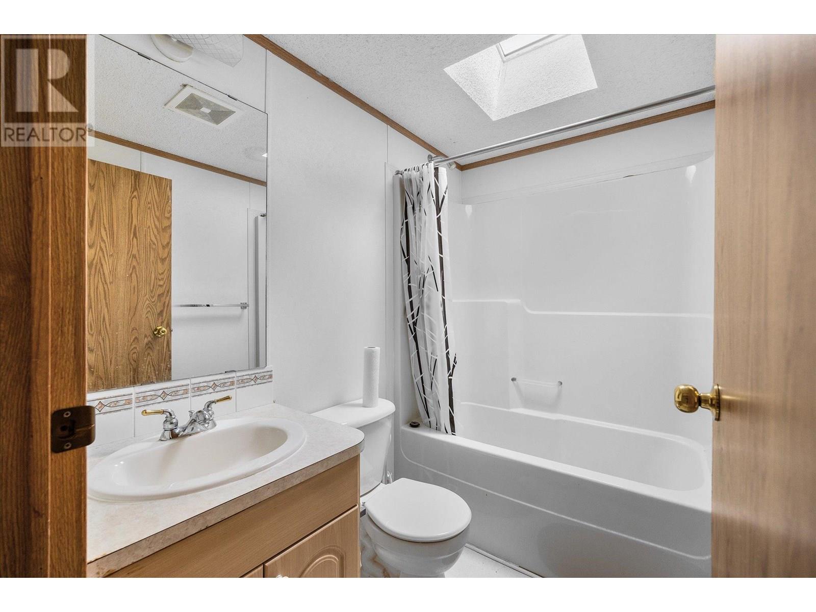 848 Webster Road, Kelowna, British Columbia  V1P 1C2 - Photo 37 - 10348388