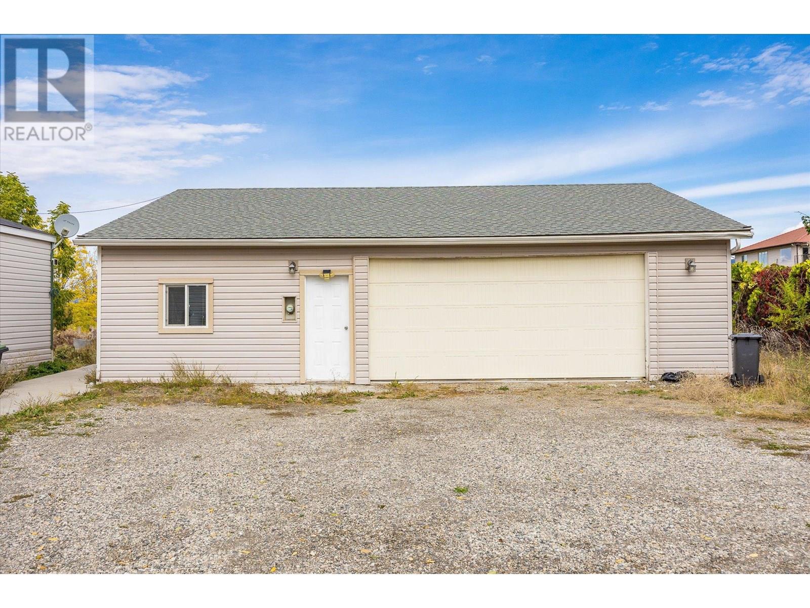 848 Webster Road, Kelowna, British Columbia  V1P 1C2 - Photo 43 - 10348388