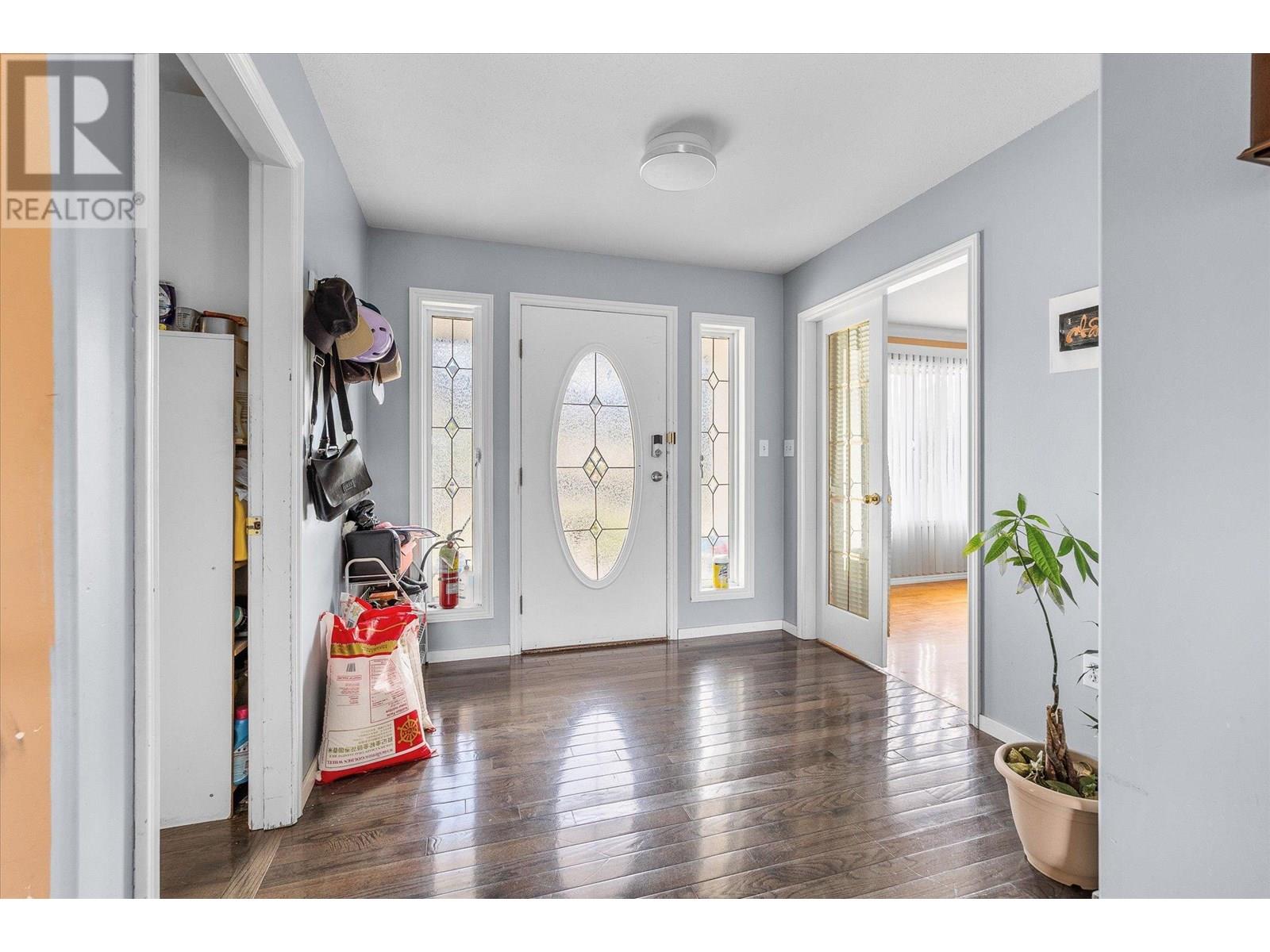 848 Webster Road, Kelowna, British Columbia  V1P 1C2 - Photo 7 - 10348388