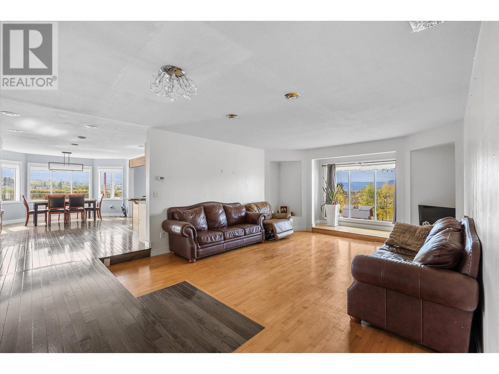 848 Webster Road, Kelowna, British Columbia  V1P 1C2 - Photo 8 - 10348386