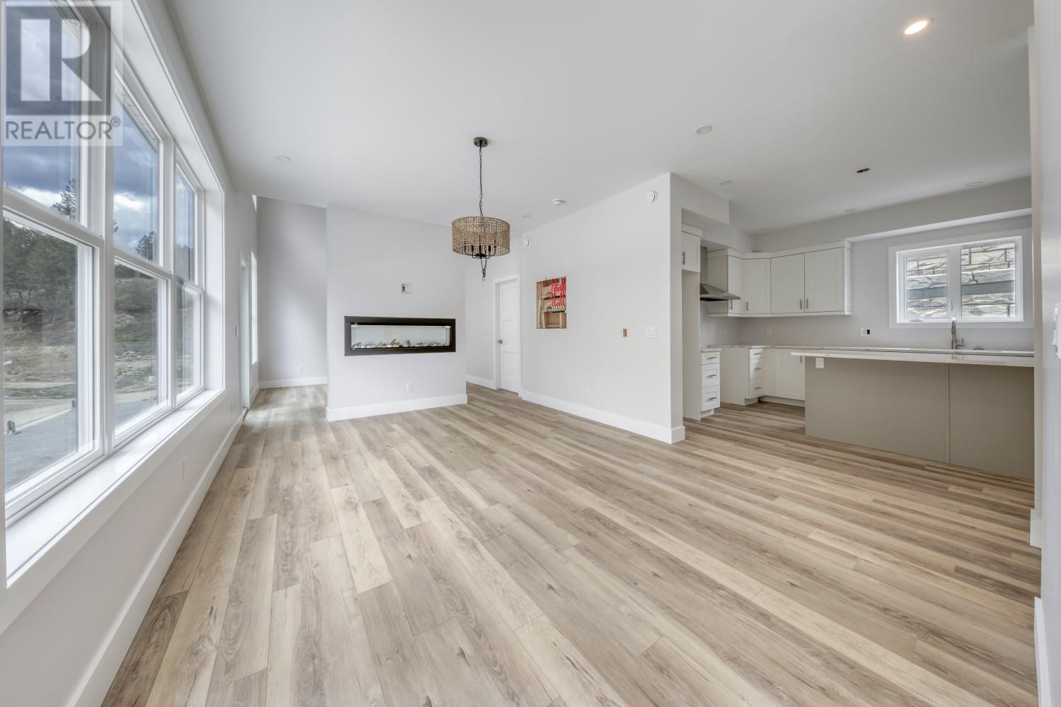 746 Taynton Drive, Invermere, British Columbia  V0A 1K4 - Photo 5 - 10348246