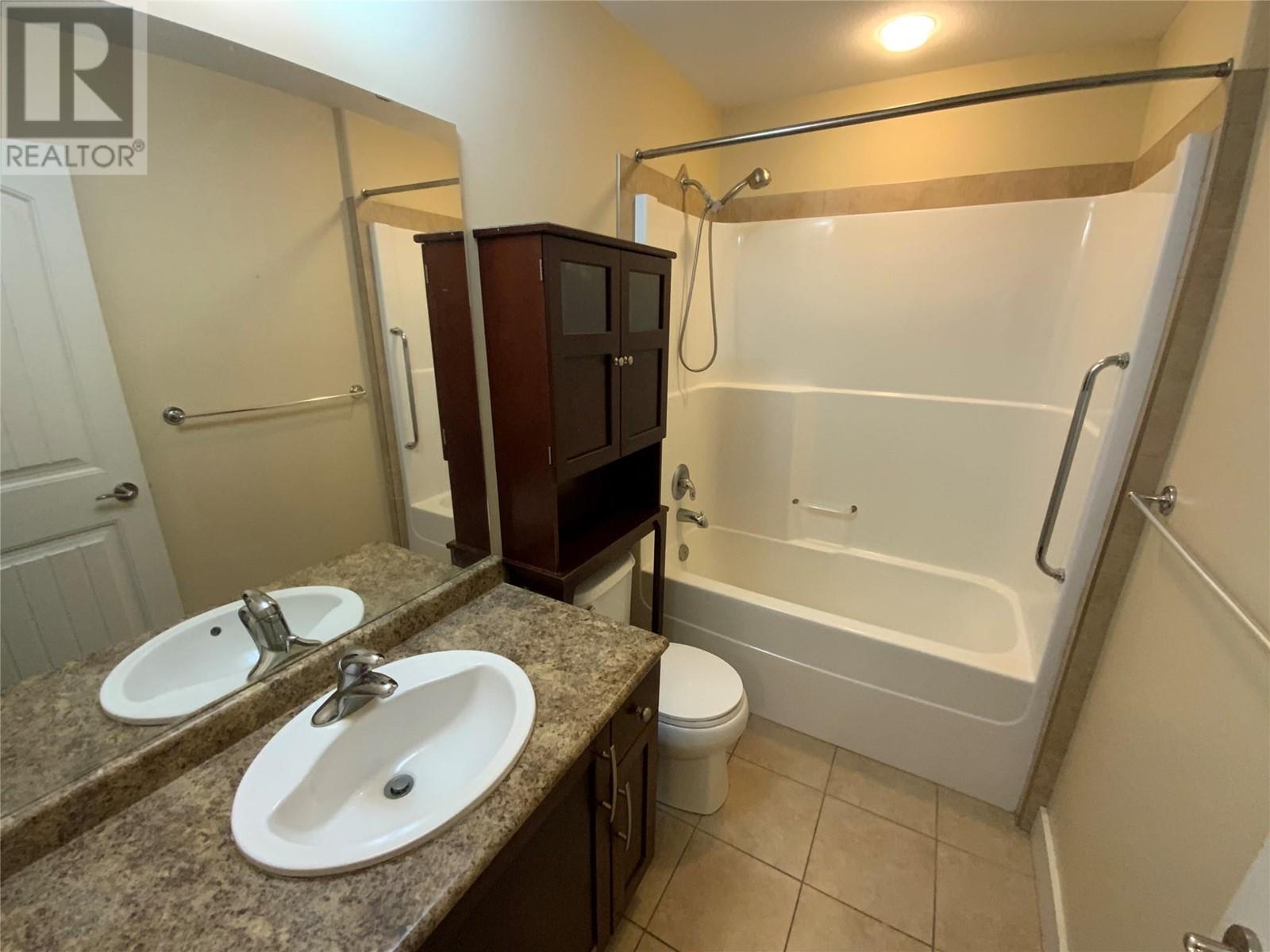13615 Victoria Road Unit# 411, Penticton, British Columbia  V0H 1Z2 - Photo 6 - 10348403
