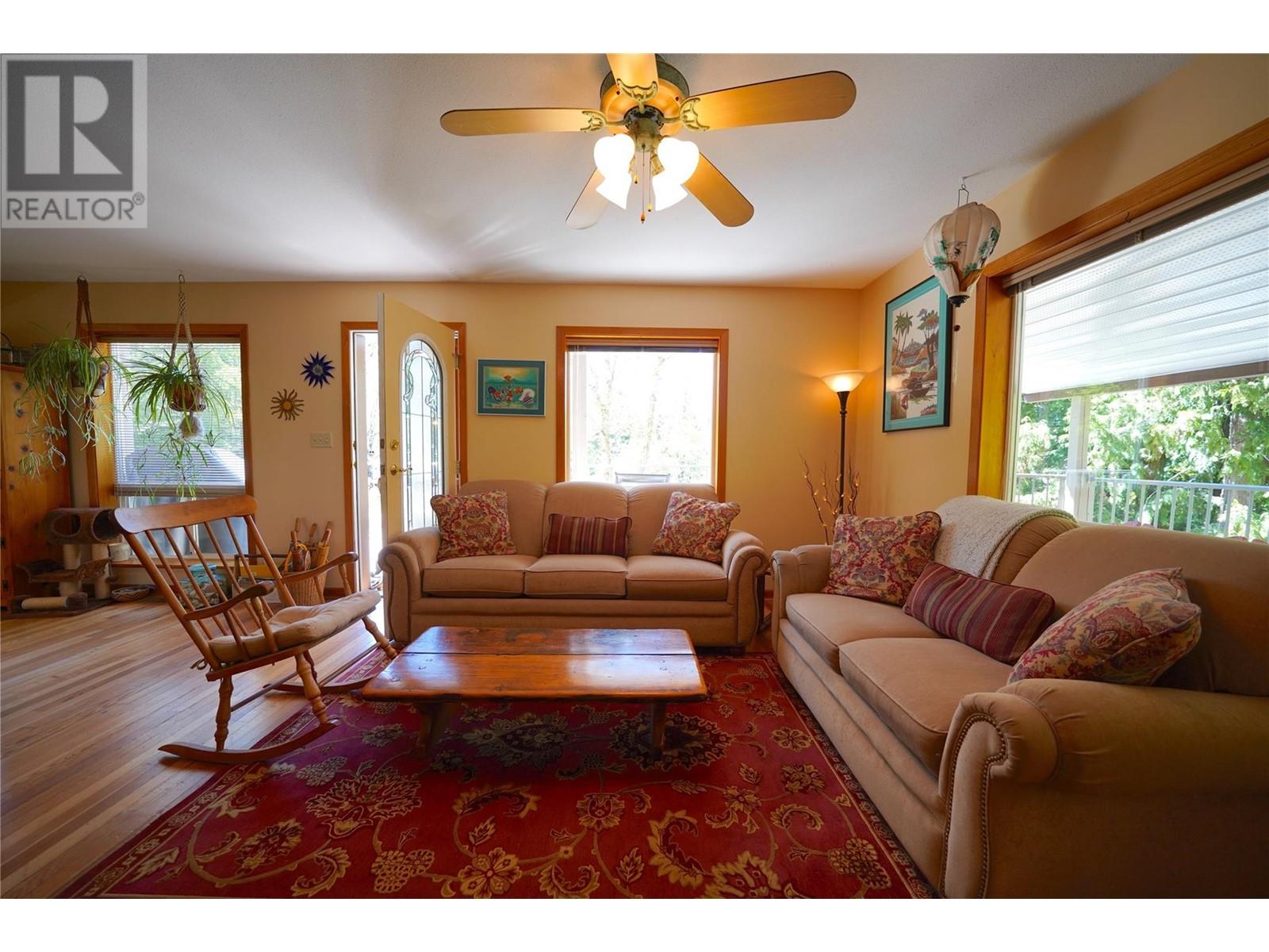 425 Alexander Road, Procter, British Columbia  V1L 0B5 - Photo 7 - 10348279