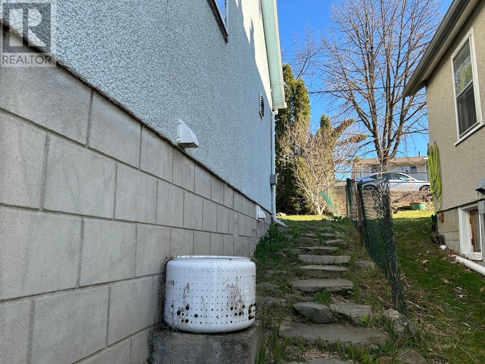 311 Gore Street, Nelson, British Columbia  V1L 5B8 - Photo 23 - 10348251