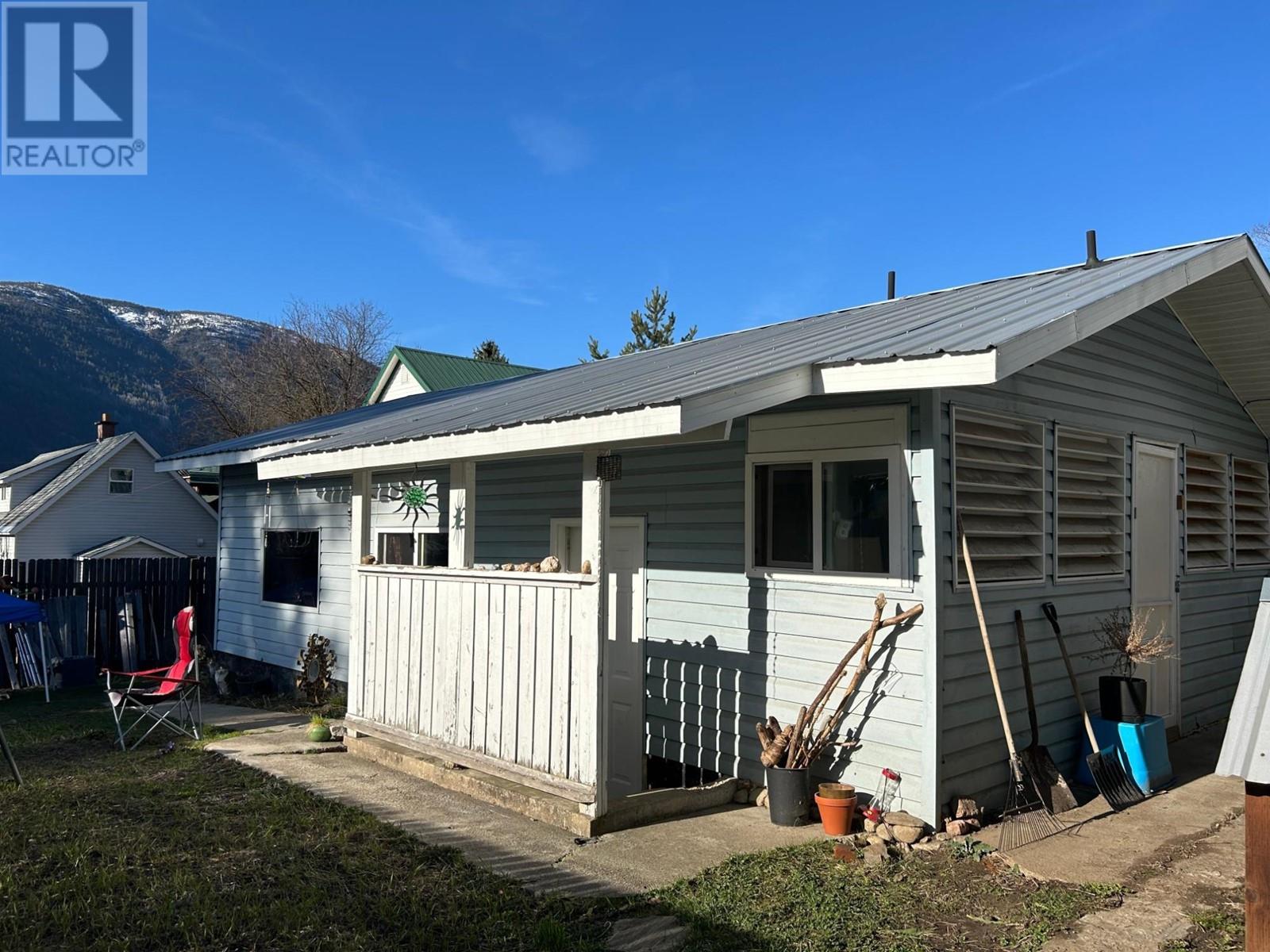 311 Gore Street, Nelson, British Columbia  V1L 5B8 - Photo 24 - 10348251