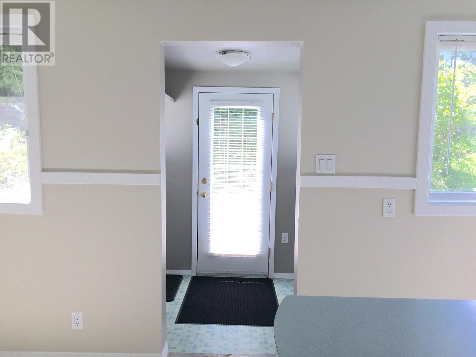 311 Gore Street, Nelson, British Columbia  V1L 5B8 - Photo 7 - 10348251