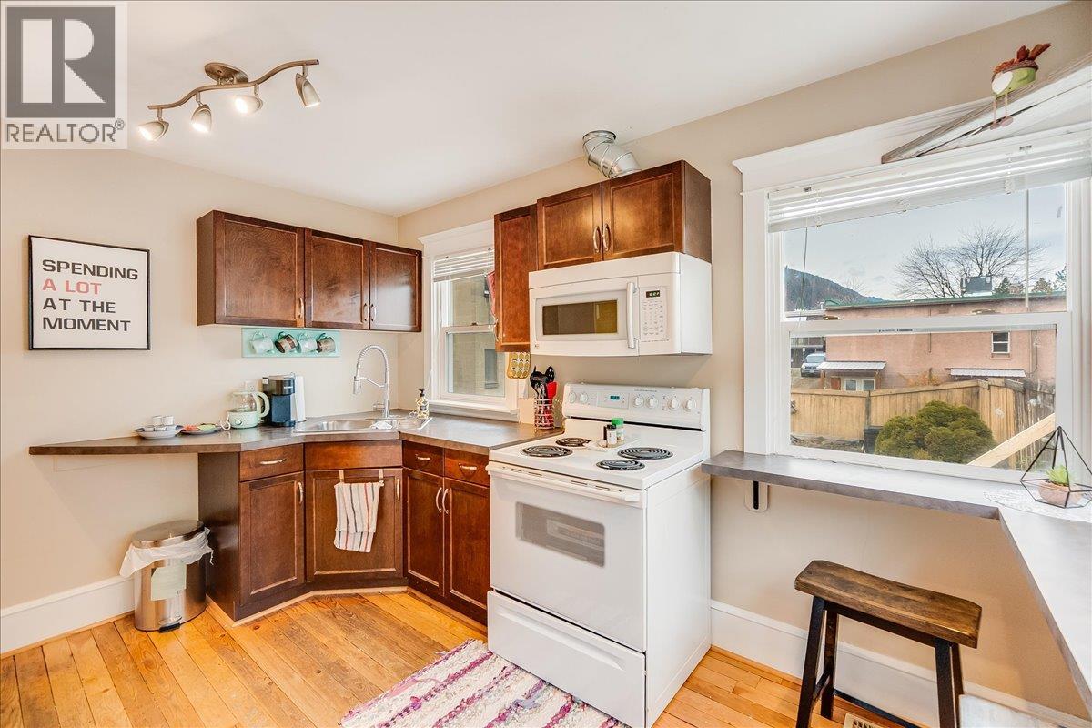 214 11th Avenue, Castlegar, British Columbia  V1N 1J2 - Photo 15 - 10348114