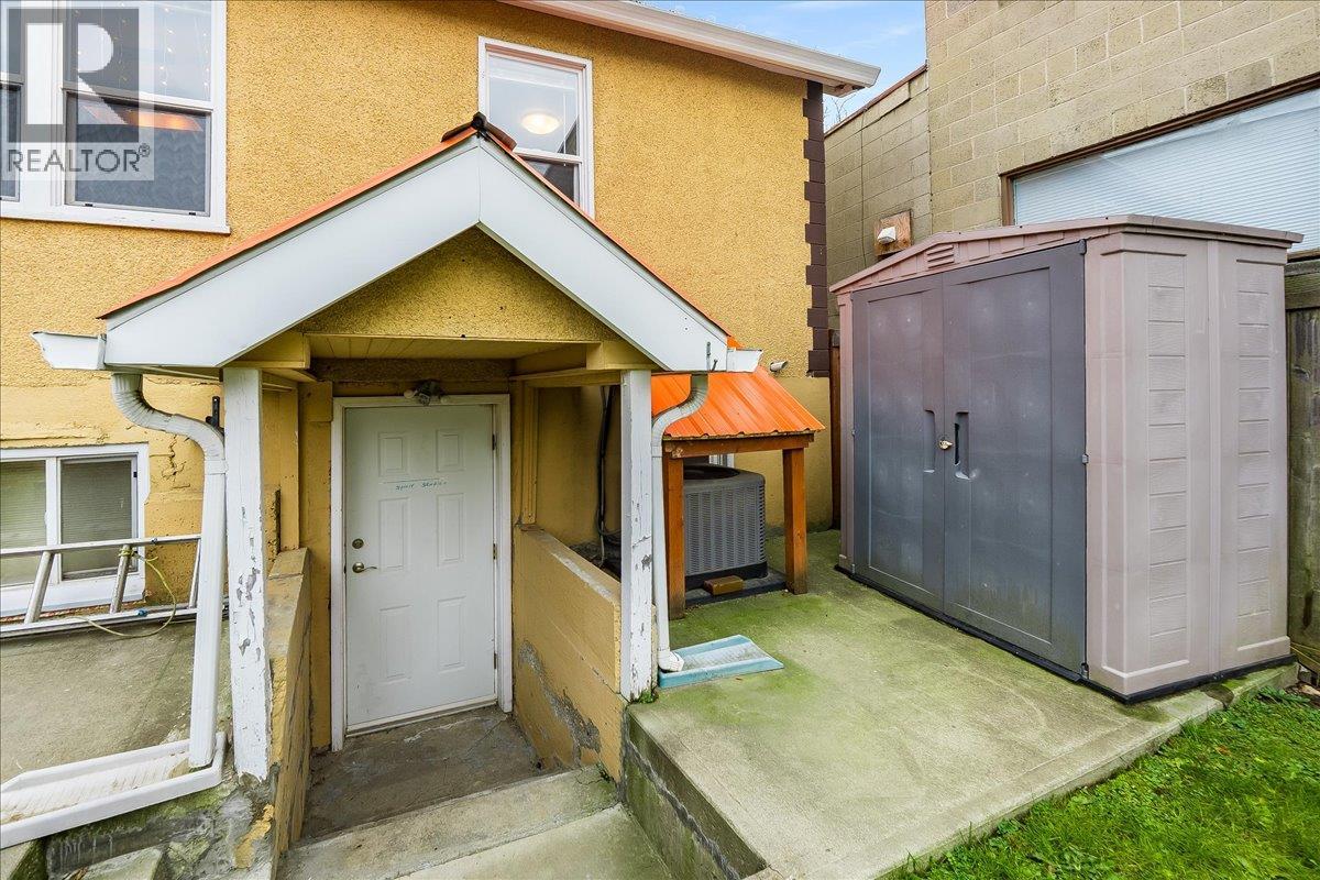 214 11th Avenue, Castlegar, British Columbia  V1N 1J2 - Photo 68 - 10348114