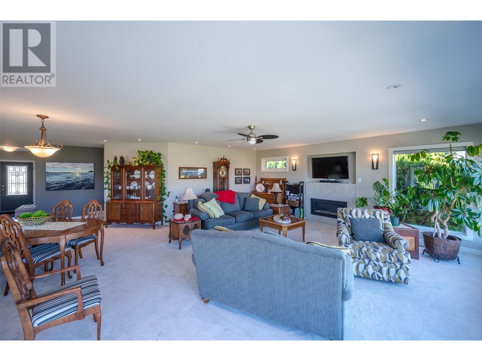 5614 Yarrow Street, Oliver, British Columbia  V0H 1T9 - Photo 13 - 10348412
