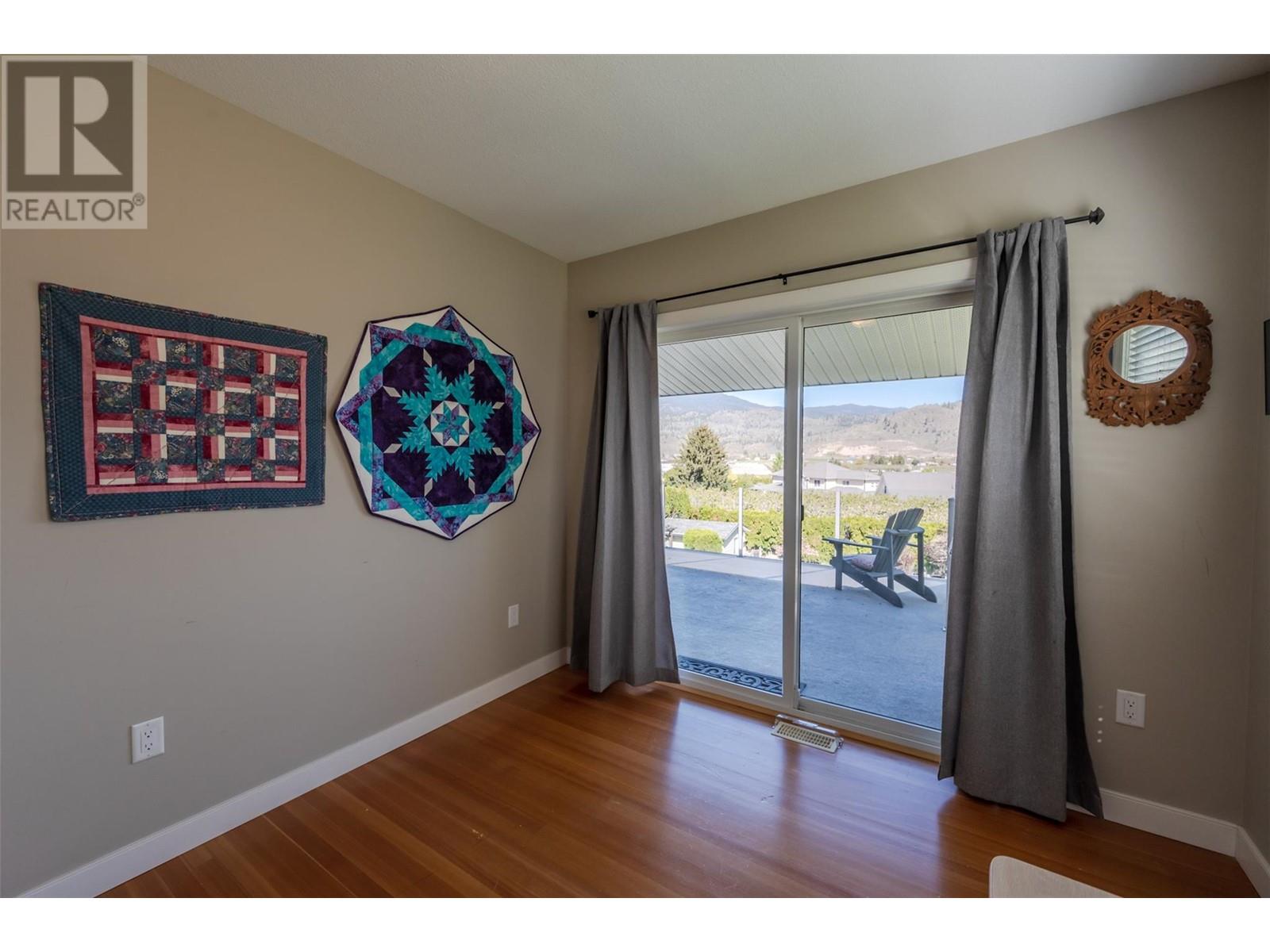 5614 Yarrow Street, Oliver, British Columbia  V0H 1T9 - Photo 41 - 10348412