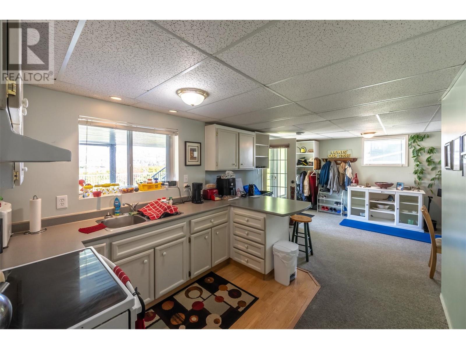 5614 Yarrow Street, Oliver, British Columbia  V0H 1T9 - Photo 48 - 10348412
