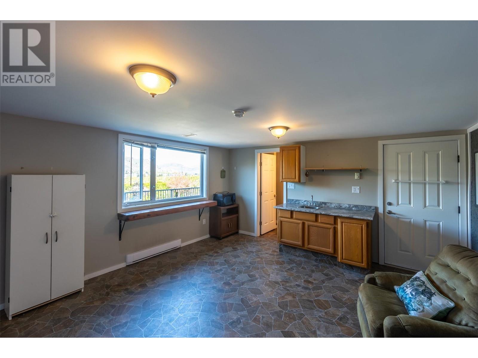 5614 Yarrow Street, Oliver, British Columbia  V0H 1T9 - Photo 56 - 10348412