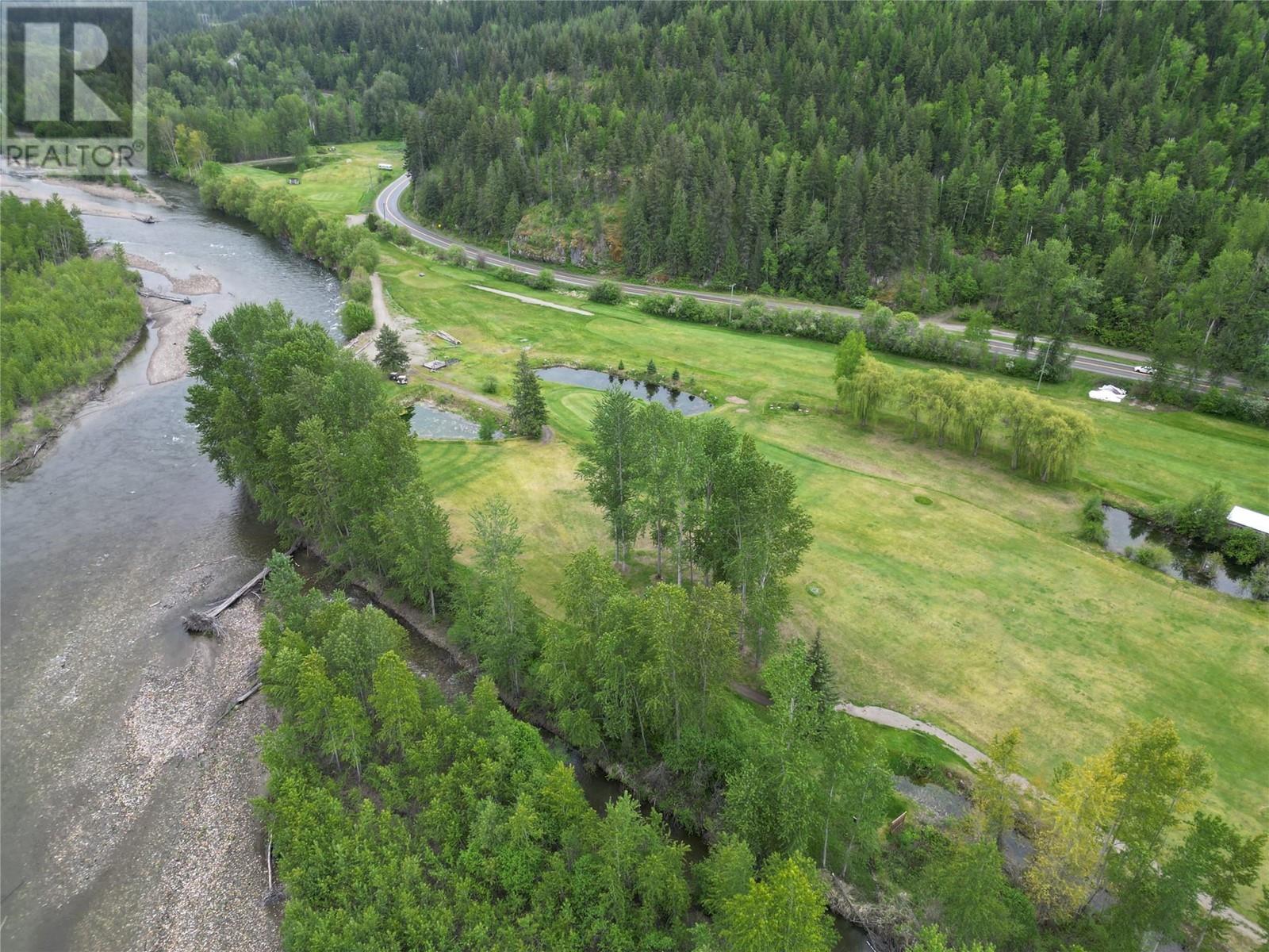 1361 6 Highway, Cherryville, British Columbia  V0E 2G1 - Photo 4 - 10348004