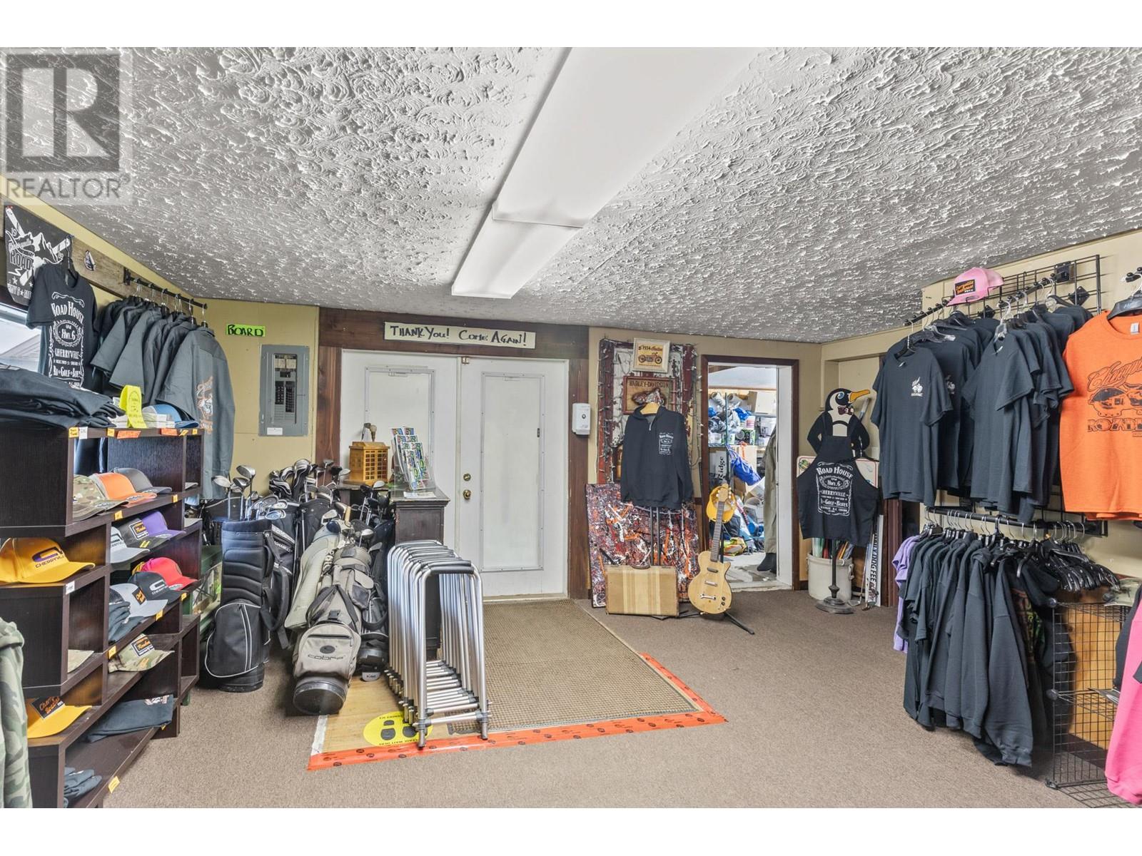 1361 6 Highway, Cherryville, British Columbia  V0E 2G1 - Photo 7 - 10348004