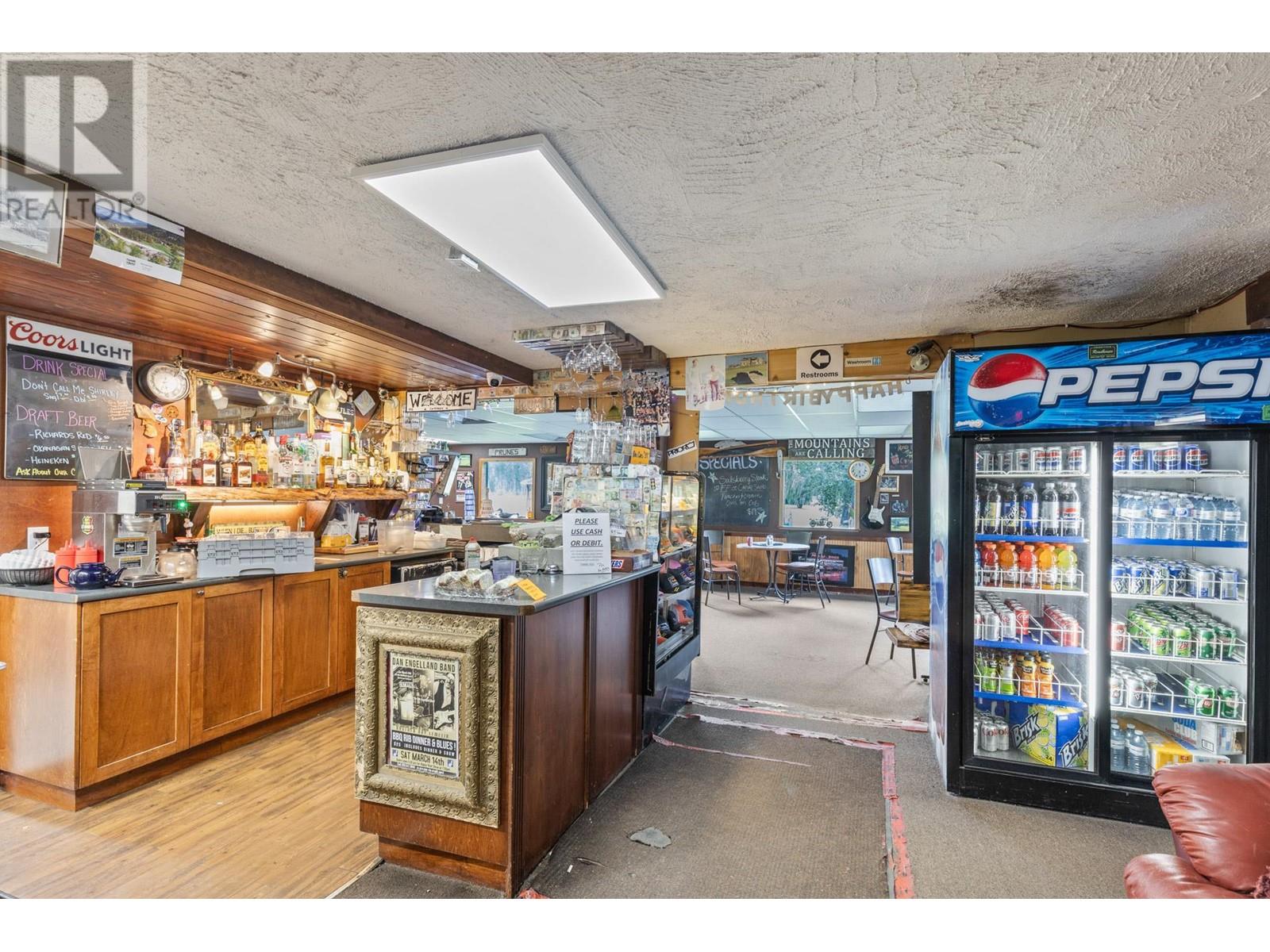 1361 6 Highway, Cherryville, British Columbia  V0E 2G1 - Photo 11 - 10348003