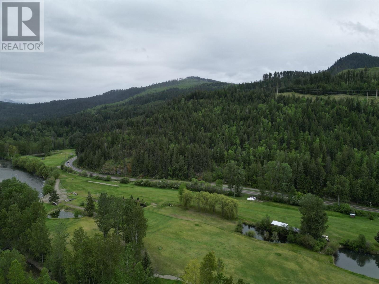 1361 6 Highway, Cherryville, British Columbia  V0E 2G1 - Photo 5 - 10348003