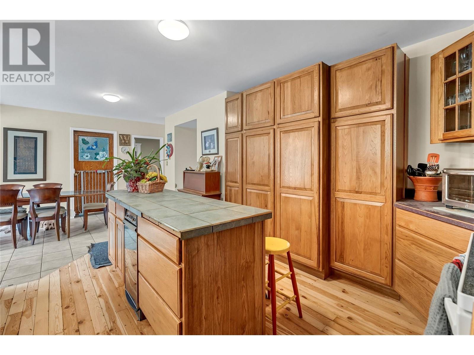 1167 Highway 3, Princeton, British Columbia  V0X 1W0 - Photo 8 - 10348545