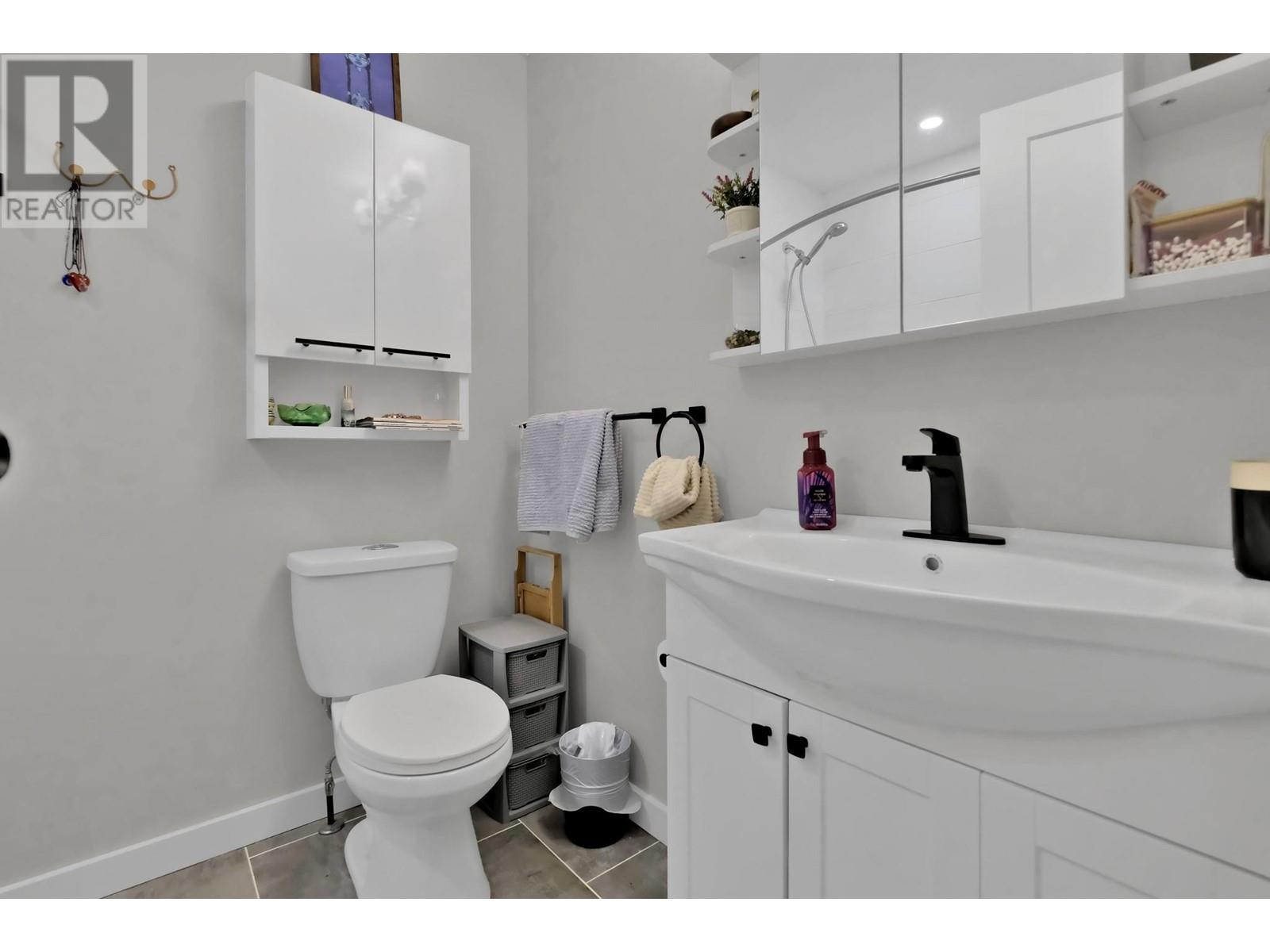 195 Waterford Avenue, Penticton, British Columbia  V2A 3T6 - Photo 21 - 10348573
