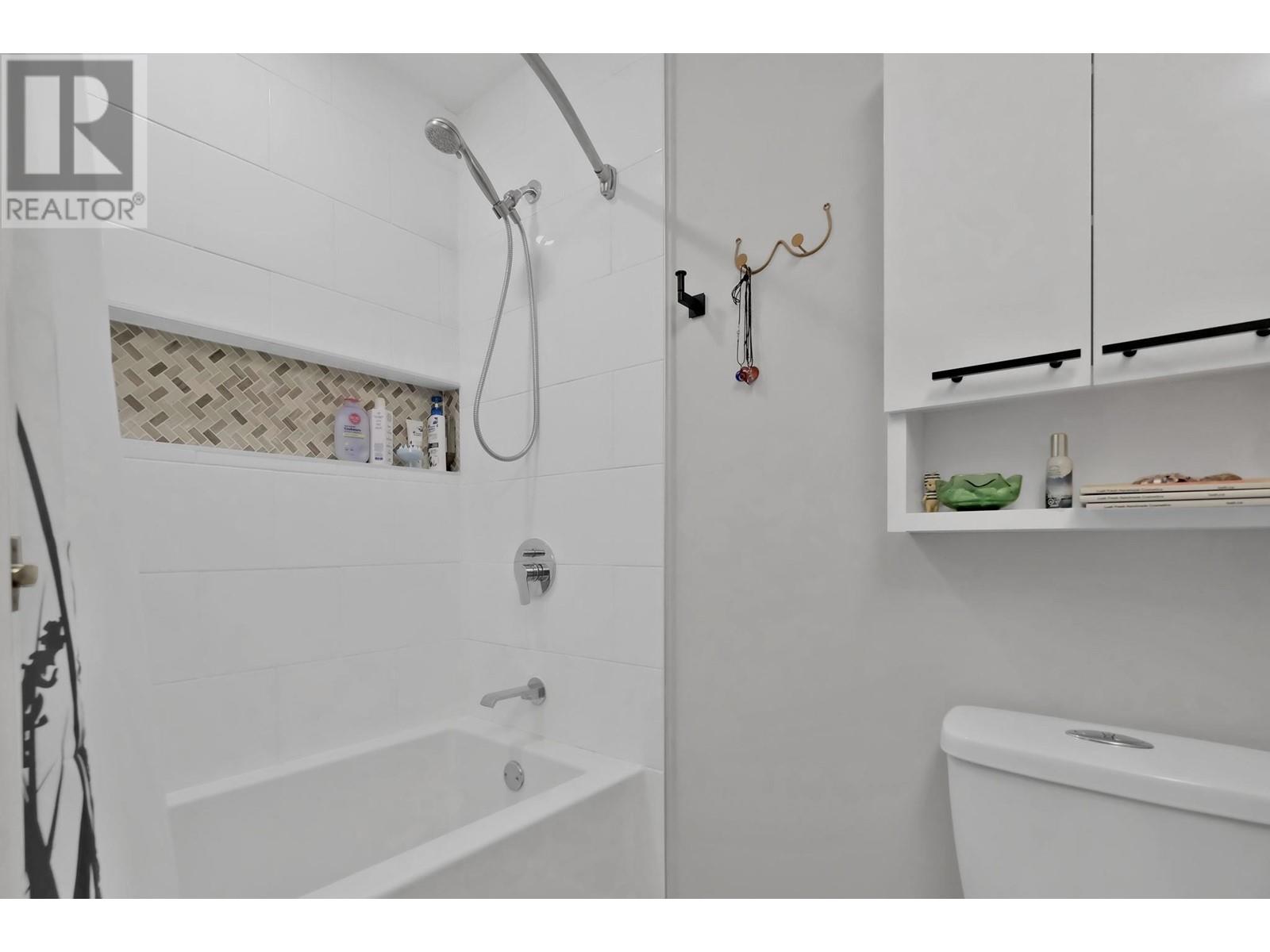 195 Waterford Avenue, Penticton, British Columbia  V2A 3T6 - Photo 22 - 10348573