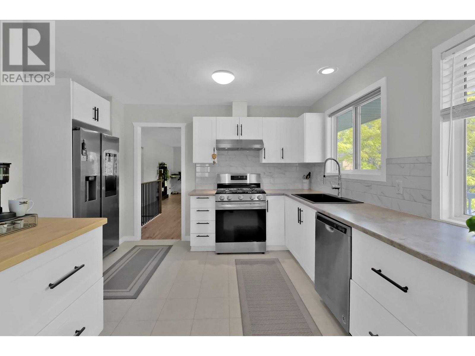195 Waterford Avenue, Penticton, British Columbia  V2A 3T6 - Photo 24 - 10348573