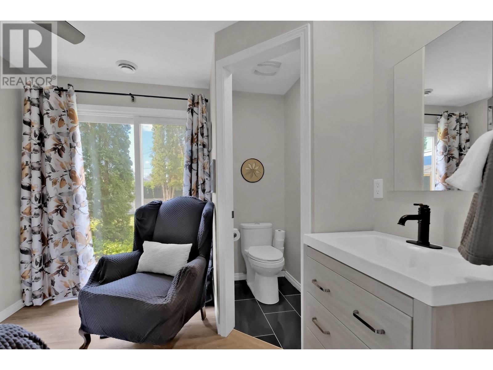 195 Waterford Avenue, Penticton, British Columbia  V2A 3T6 - Photo 27 - 10348573