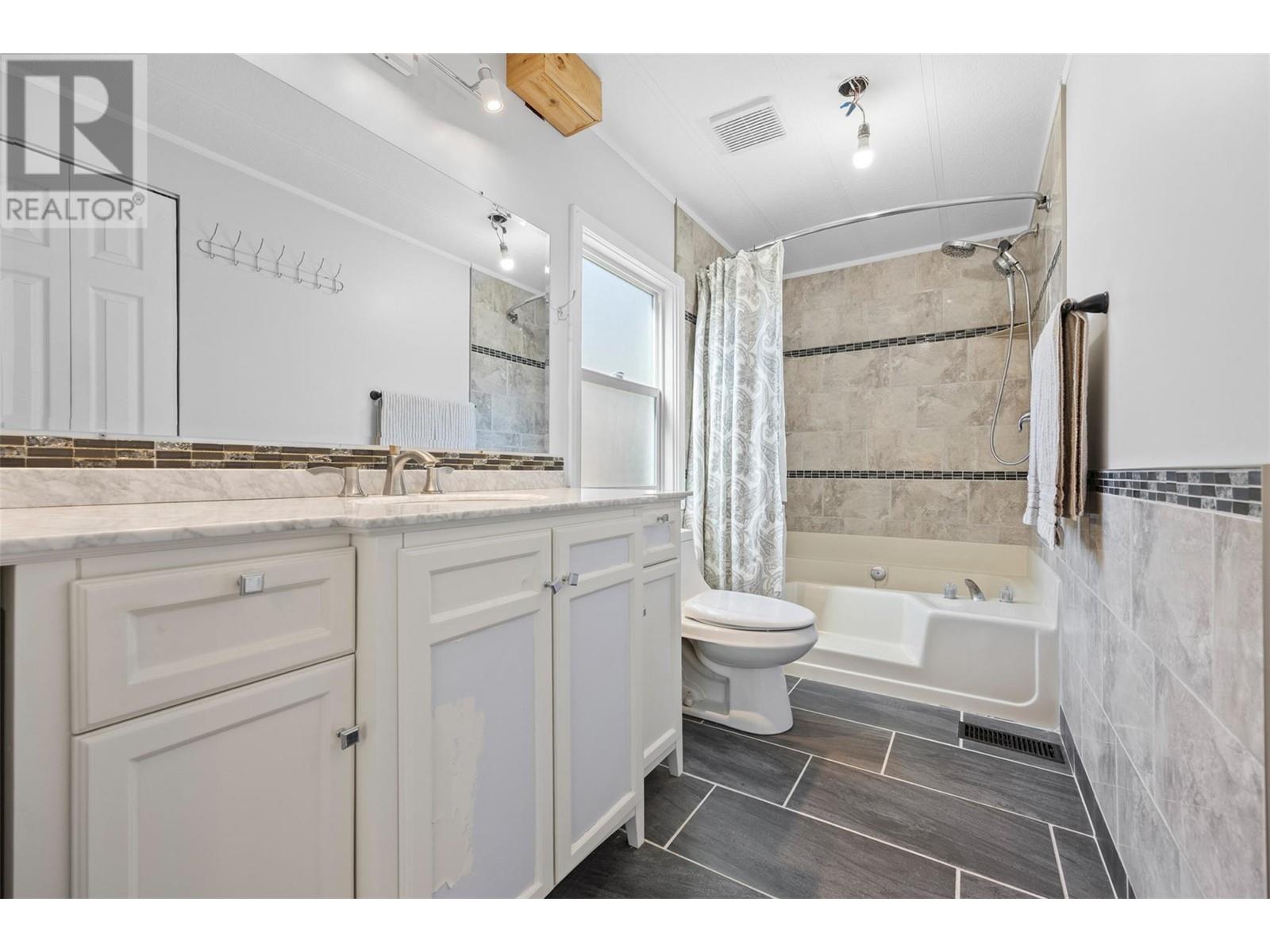 201 Highway 97 Highway Unit# 24, Penticton, British Columbia  V2A 0E4 - Photo 11 - 10340549